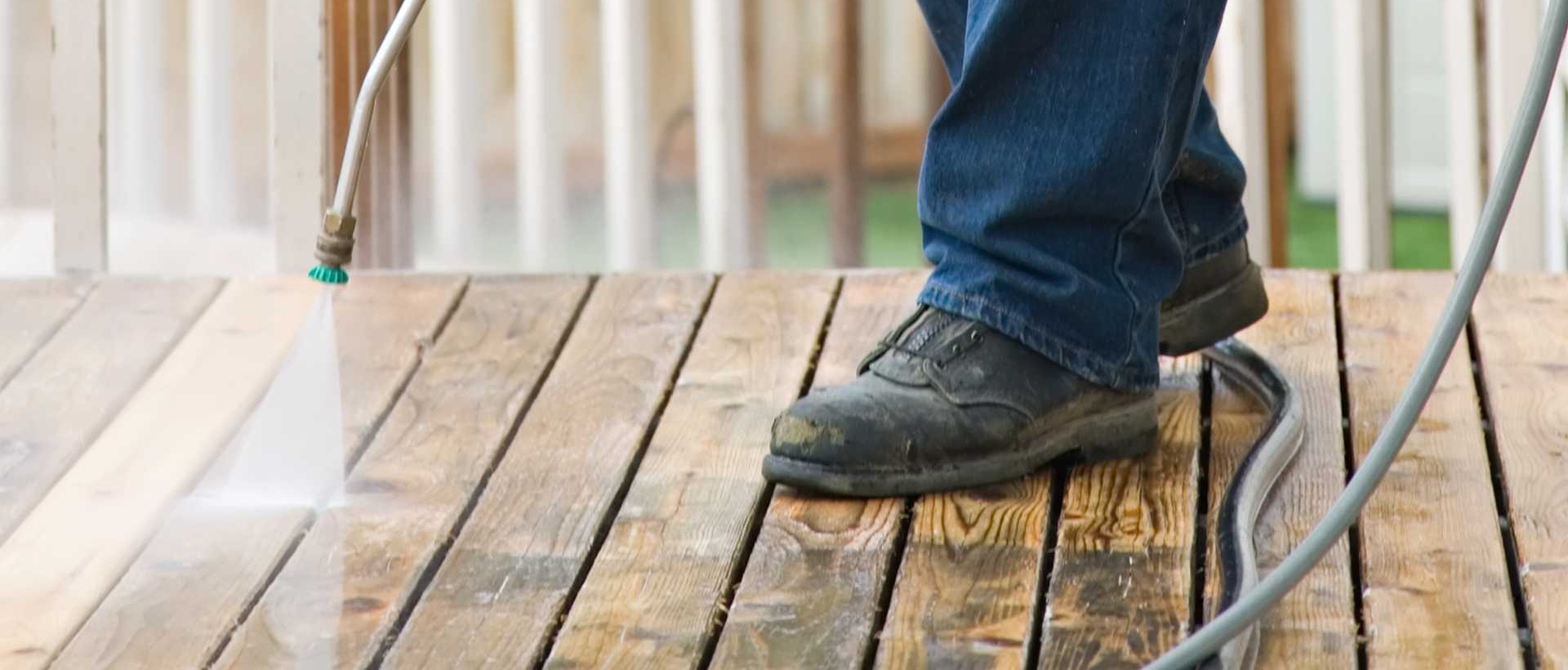 patio cleaning TW10